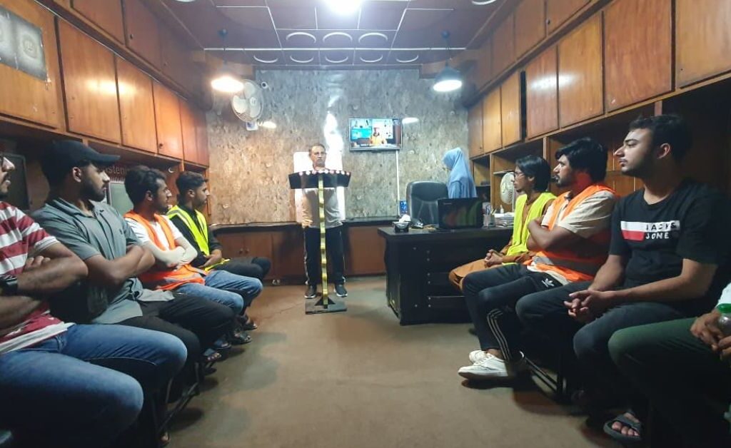 Which Institute Offers NEBOSH IGC in Sialkot?